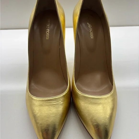 Sergio Rossi Gold pumps - Picture 3 of 7